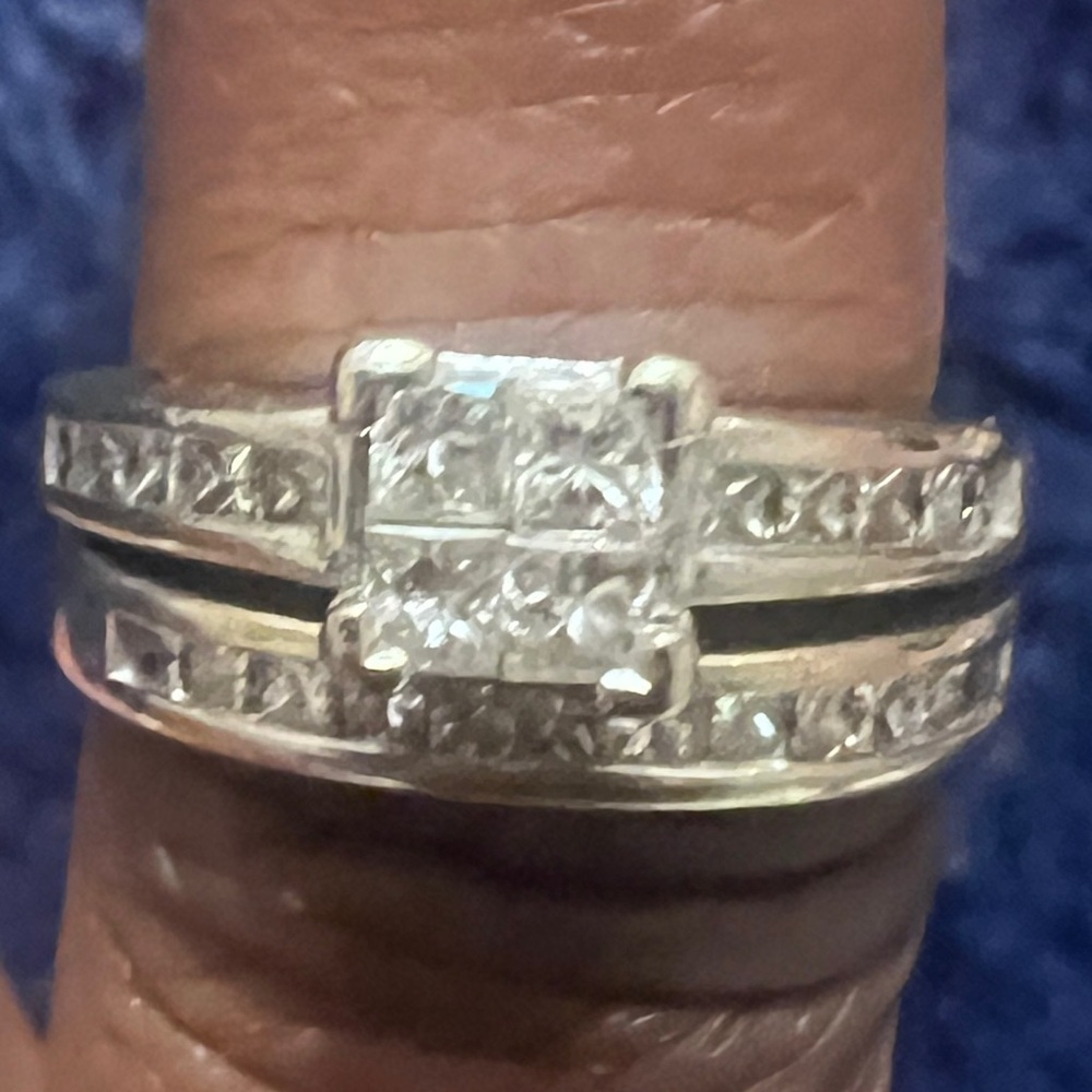Natural diamonds with 14k white gold.